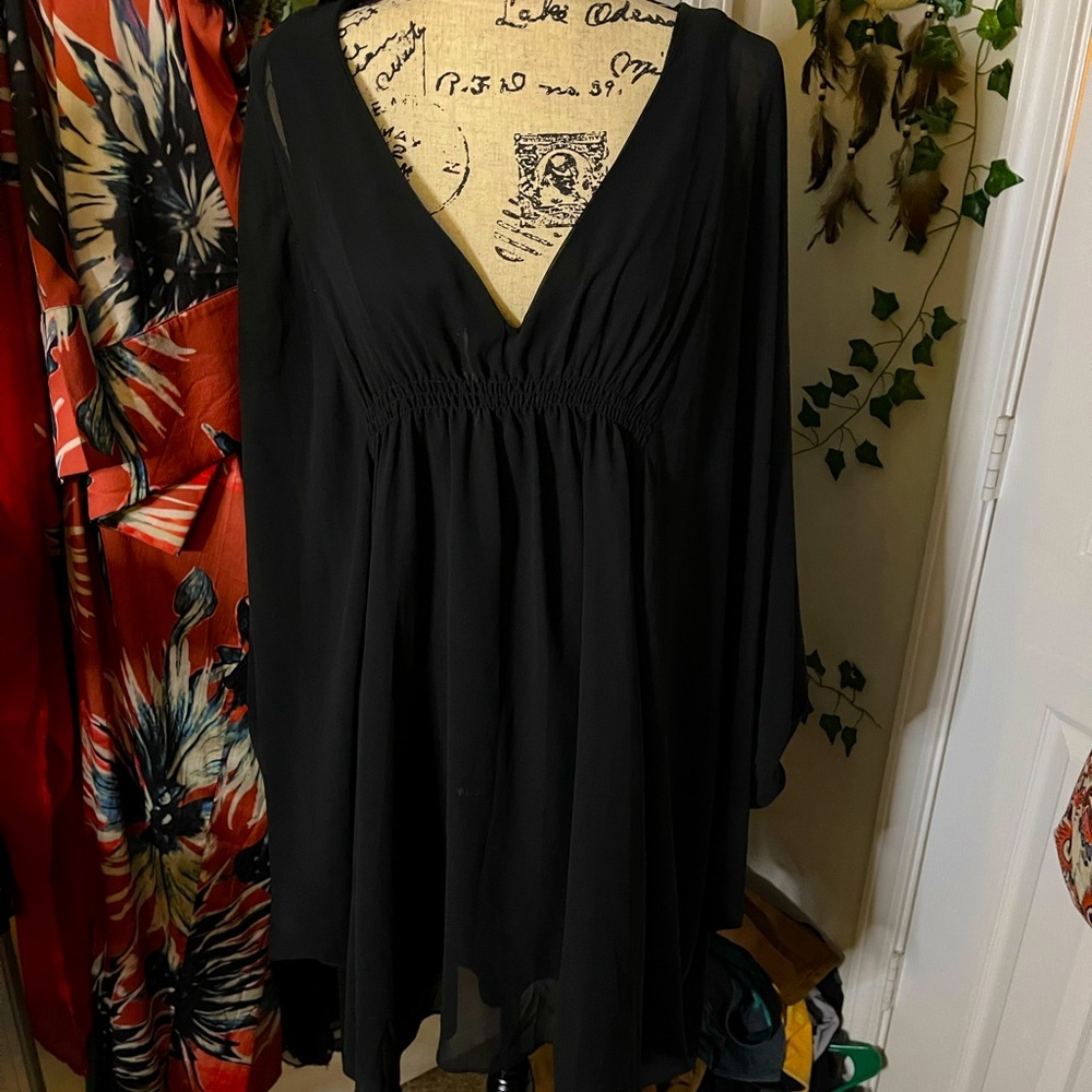 Plus Size Flounce Bat Dress